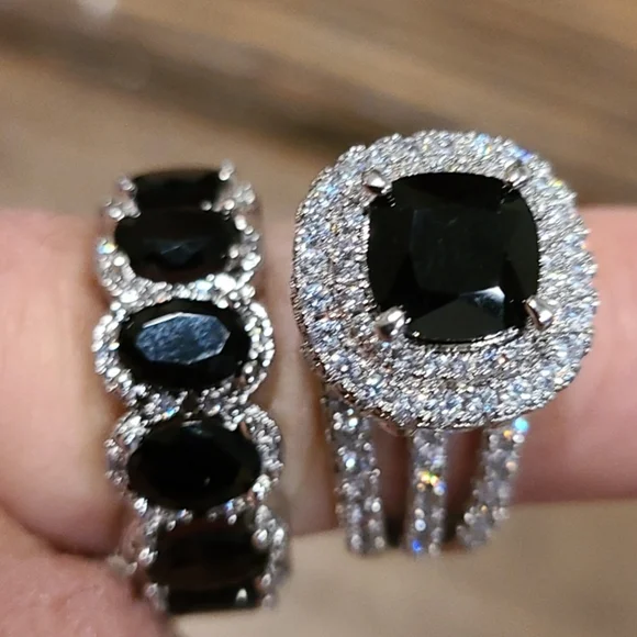 Sterling Silver Fashion Rings. Black Crystal. 2 pcs. Size 8. New. - Picture 3 of 3